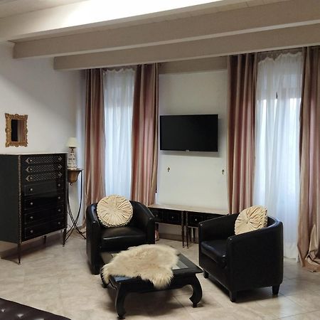 Affittacamere Vicino Al Porto Porto Torres Zewnętrze zdjęcie